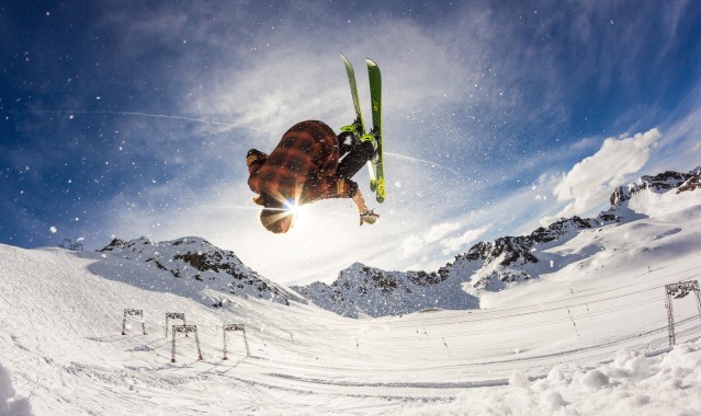 排列5：从迷失到闪耀，永昌U23新星戒除酗酒阴霾，中超赛场斩获生涯首球