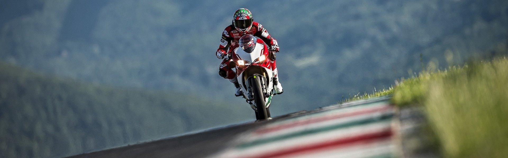 排列5走势图_泰山再征等等力竞技场，时移世易中克雷桑缺阵，全队砥砺求索奇迹之光