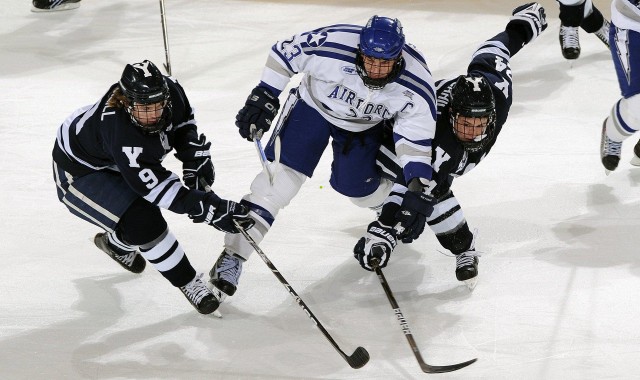 排列5开奖结果：皇家马德里队史自然年进球排行榜前十名，克罗斯六次入选占据前五，姆巴佩跻身第六位