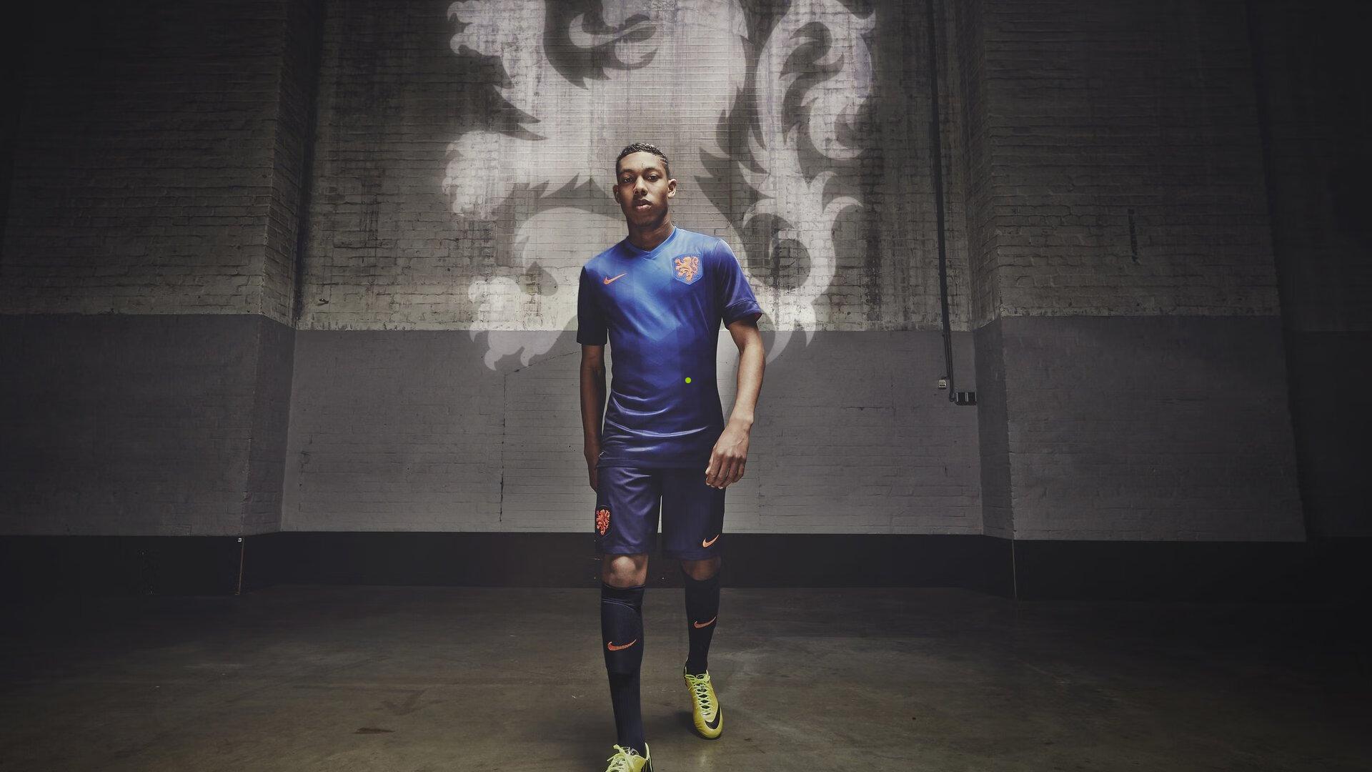 前南名帅降薪续约伊拉克国家队 率队力克伊朗赢得赞誉与信任